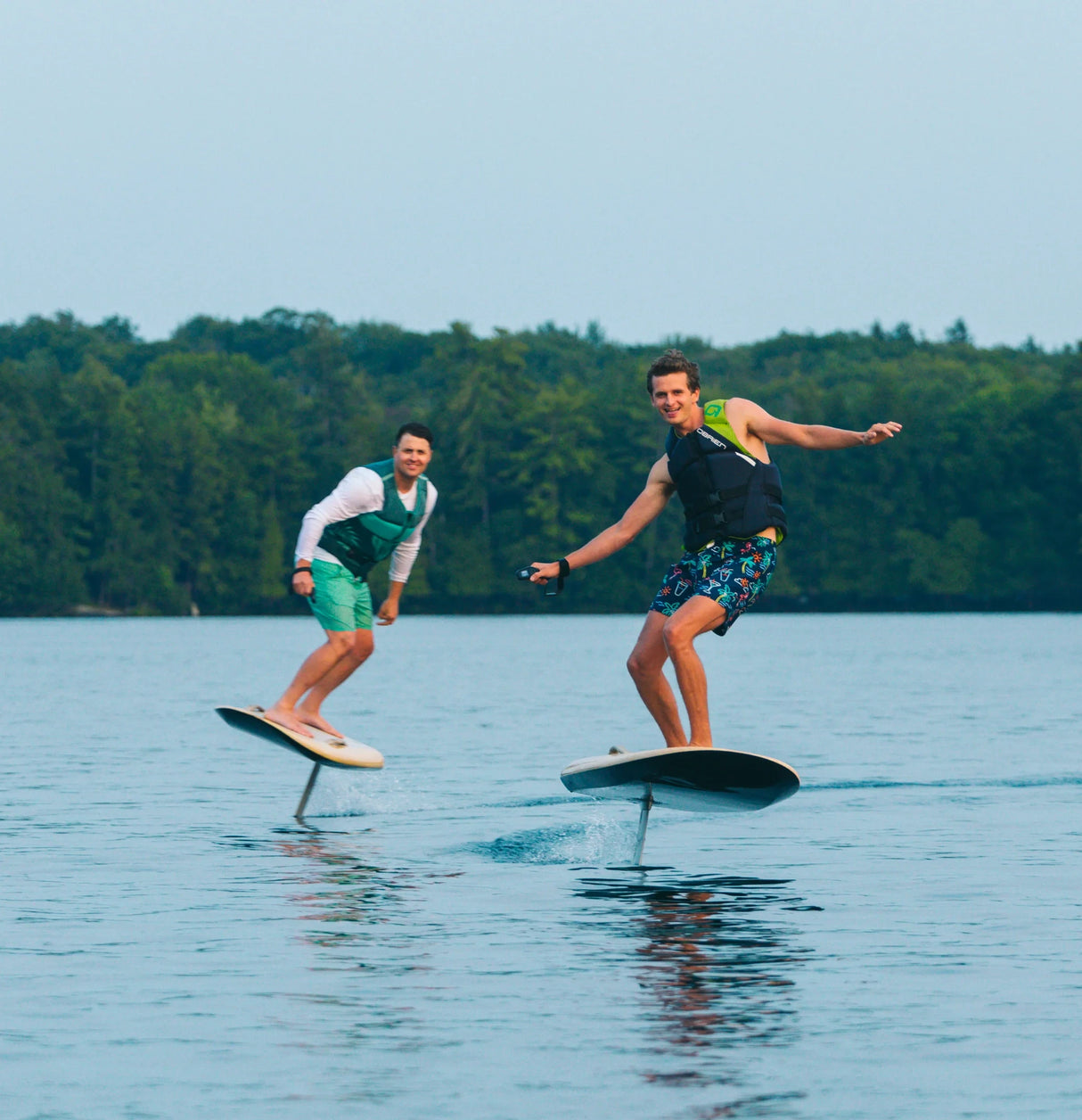 Pre-Season Offer - eFoil Lessons and Training – Friends Experience - 2 Person Lesson