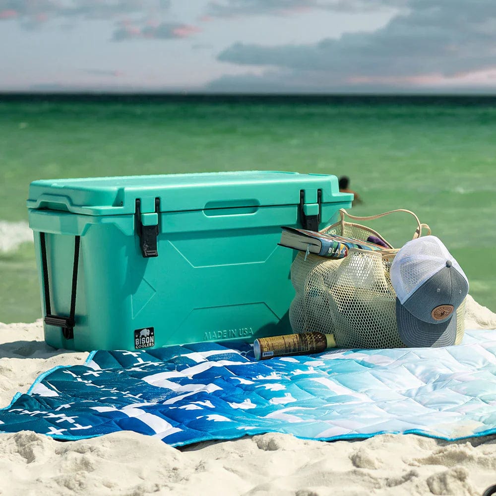 50 QT Cooler SEAFOAM AFLOAT—50 QT BISON COOLER