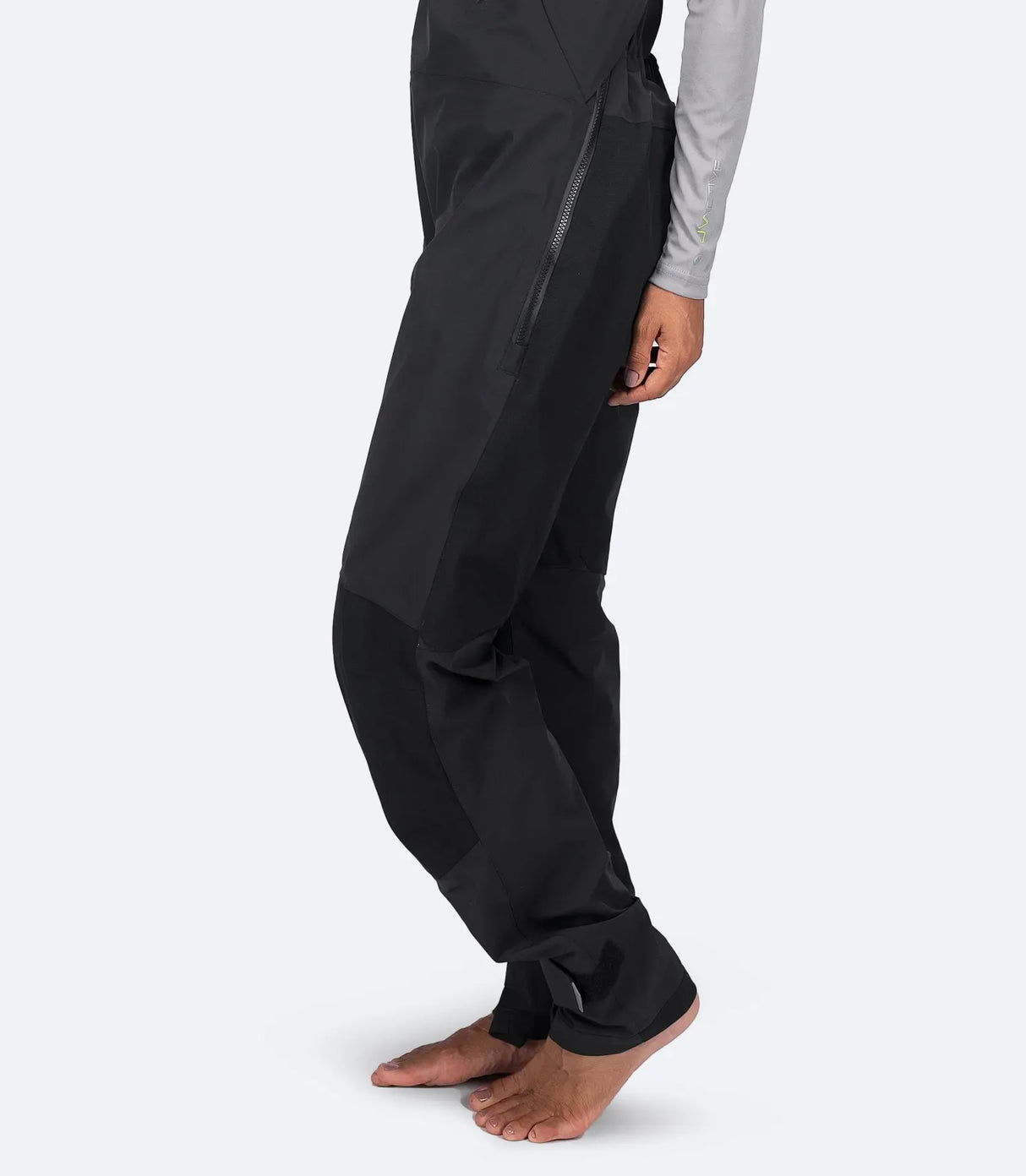 zhik-womens-black-ofs700_-offshore-sailing-salopette_4